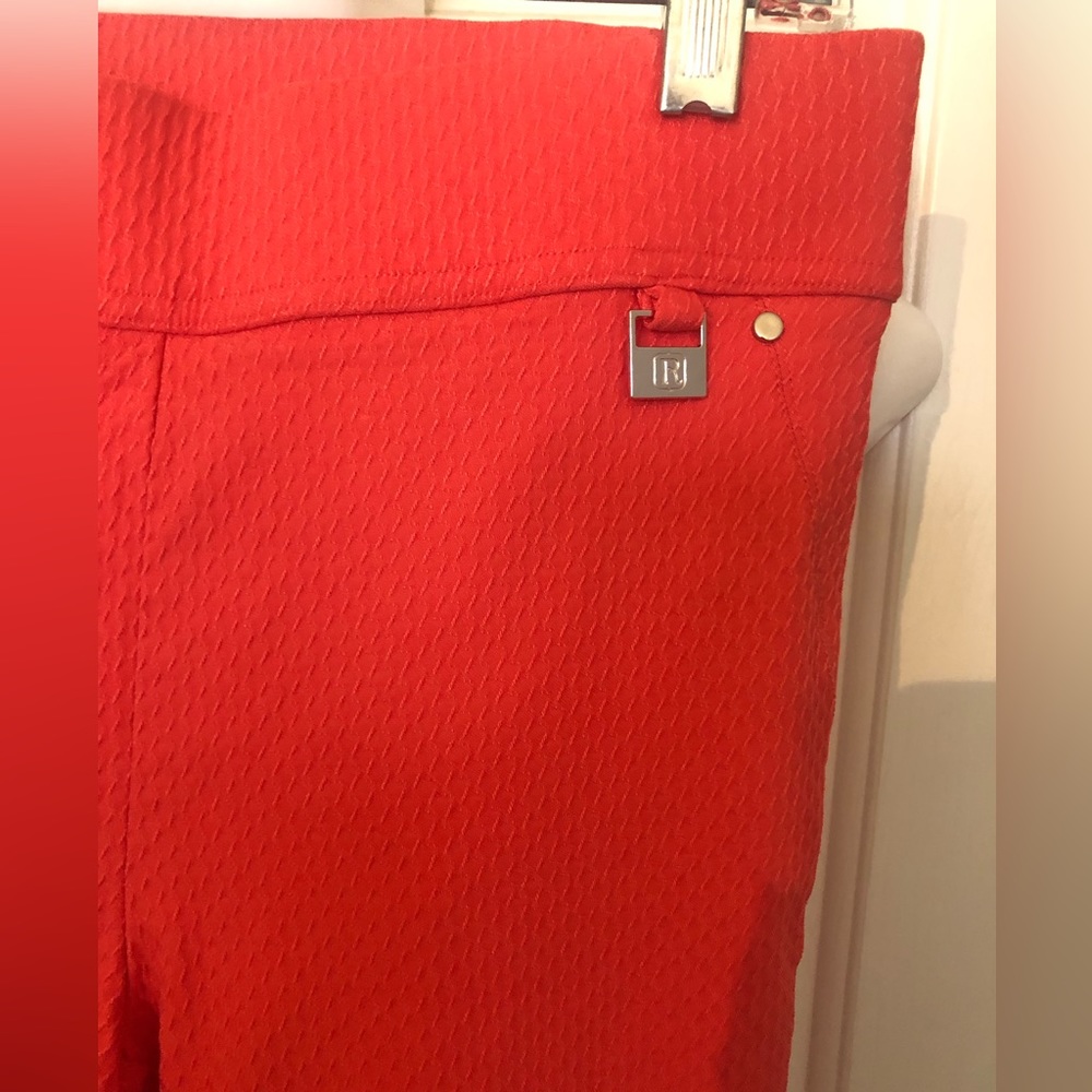 Size 6 pulling crop leggings corral/melon color super stretchy